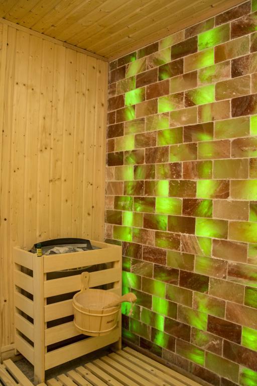 Pik Elegance Hotell Ploieşti Exteriör bild