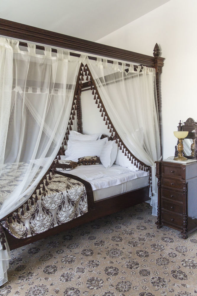 Pik Elegance Hotell Ploieşti Exteriör bild