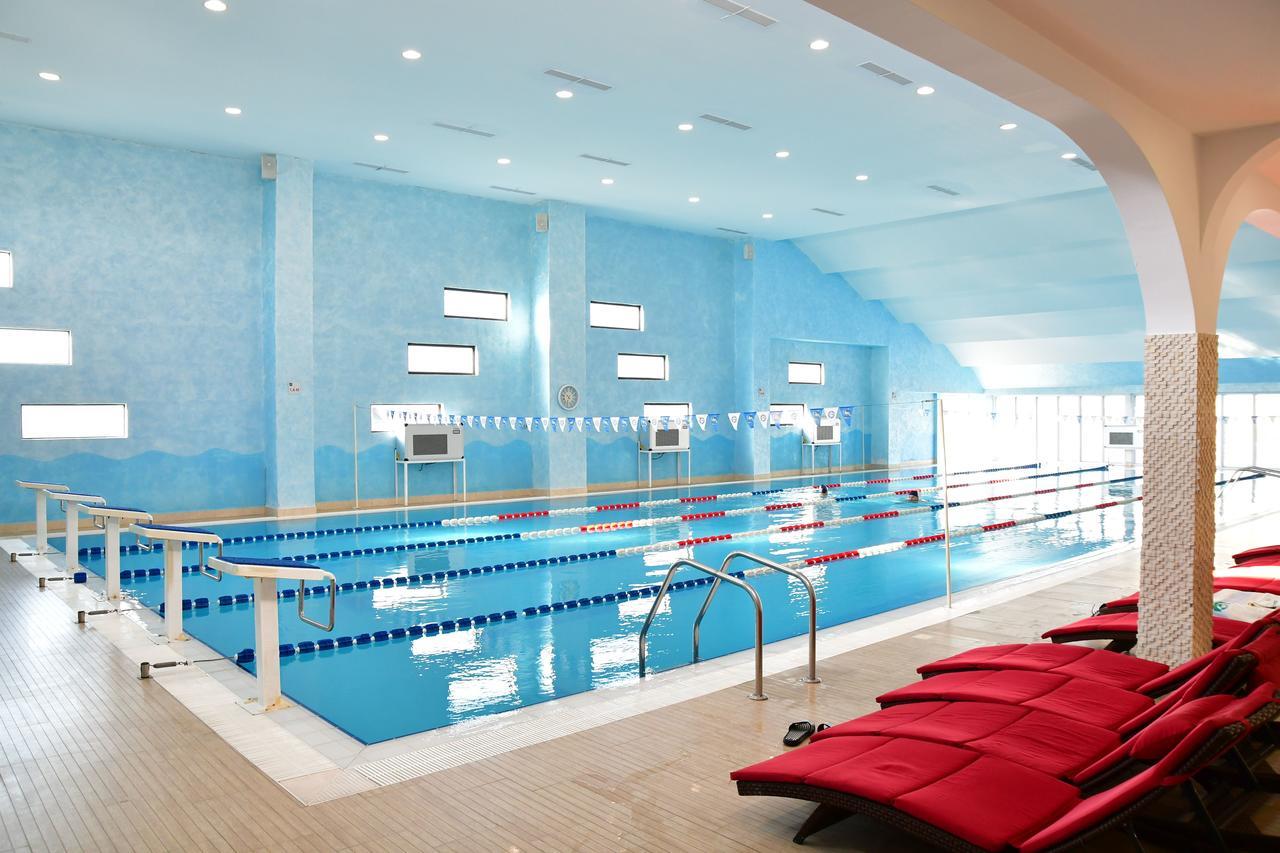 Pik Elegance Hotell Ploieşti Exteriör bild