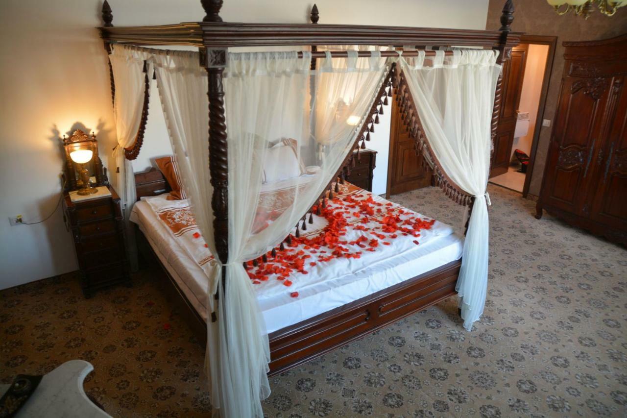 Pik Elegance Hotell Ploieşti Exteriör bild