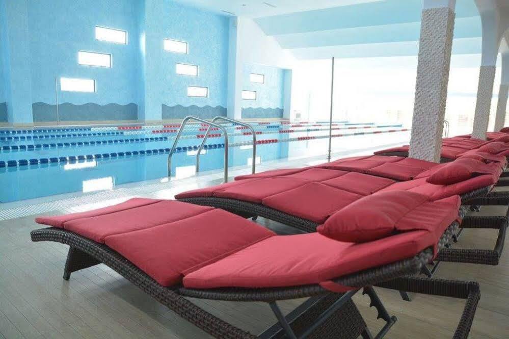 Pik Elegance Hotell Ploieşti Exteriör bild